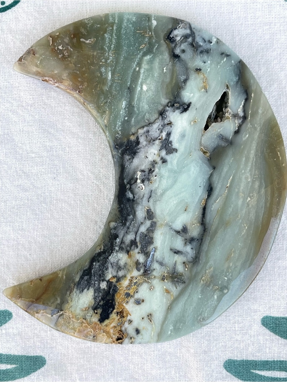 Caribbean Calcite Crystal Moon Carving Ceiling Hanging Decor - Picture 4 of 7